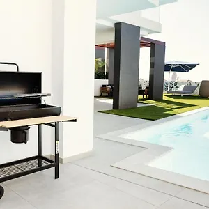 https://villa-macaronesia.tenerifehoteles.net